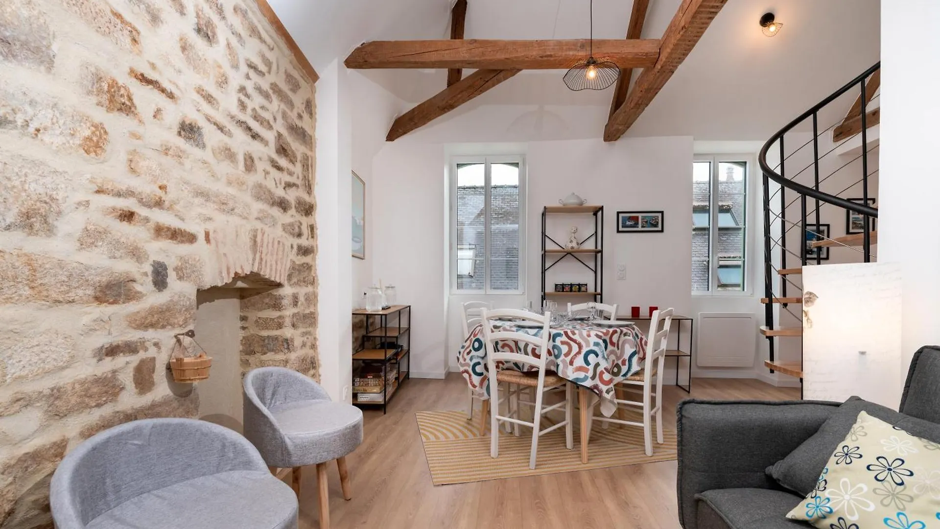 Le Duplex Avec Wifi Apartman Auray